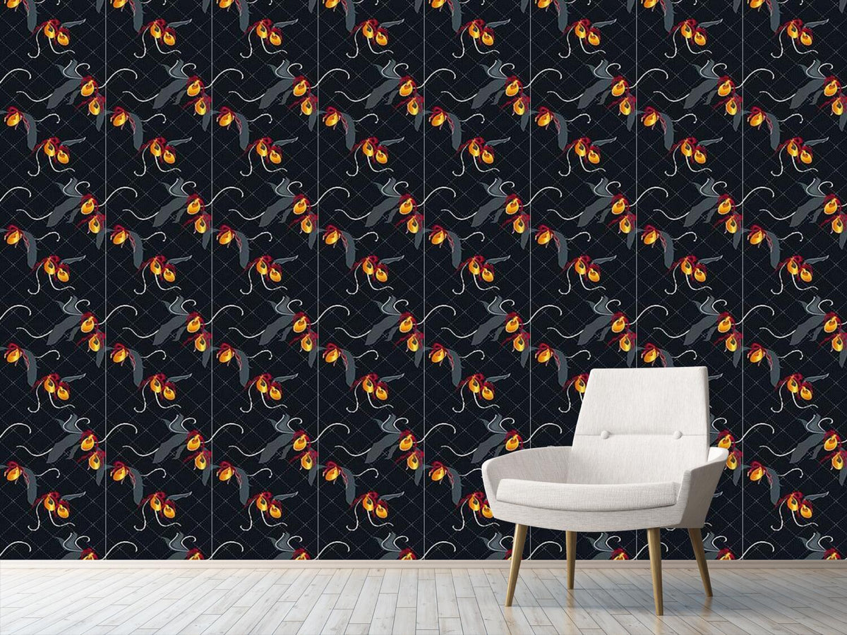 patterned-wallpaper-ladiesslippers-black