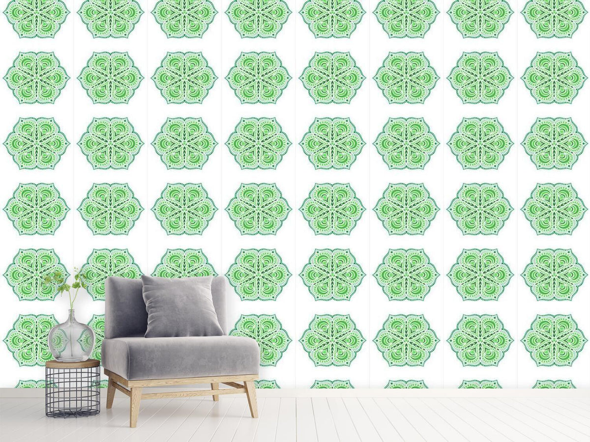 patterned-wallpaper-lucky-flower