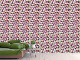 patterned-wallpaper-birthday-buttons-pink