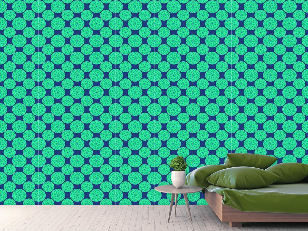 patterned-wallpaper-small-green-lanterns