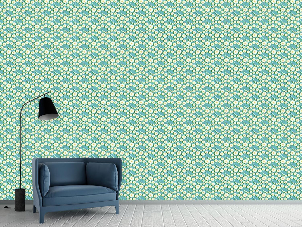 patterned-wallpaper-daisy-garlands