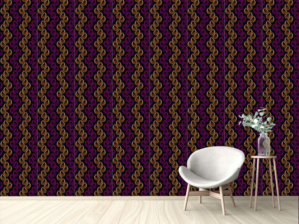 patterned-wallpaper-golden-tears