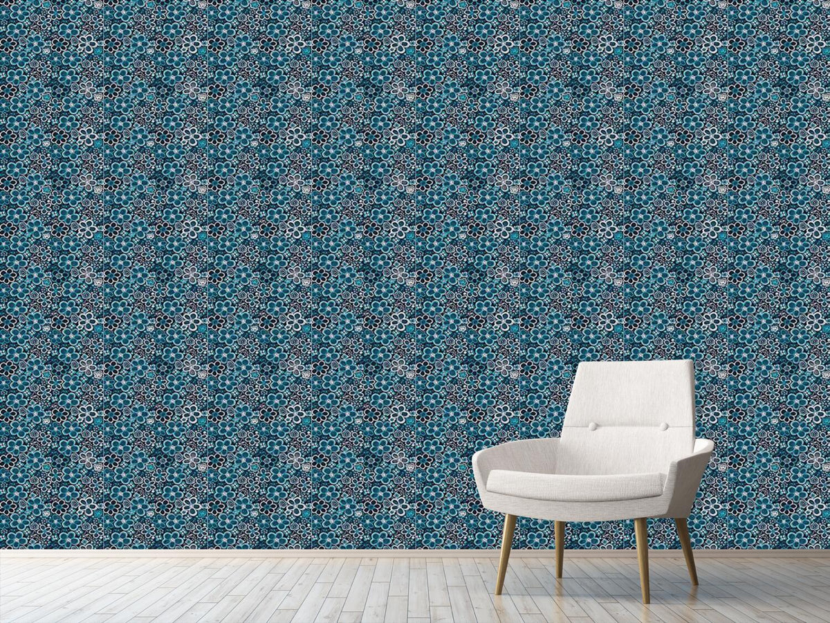 patterned-wallpaper-the-night-of-the-little-flowers