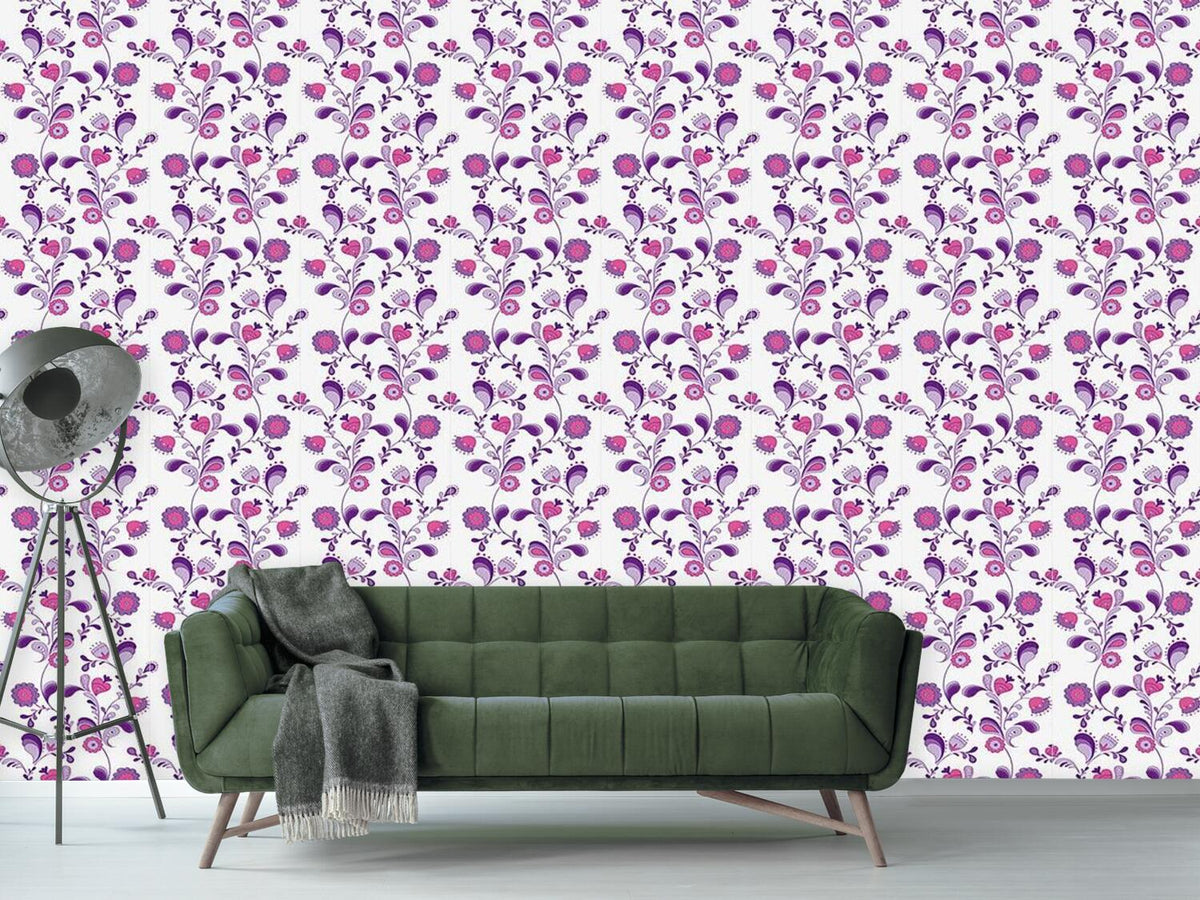 patterned-wallpaper-flowers-from-the-seventies