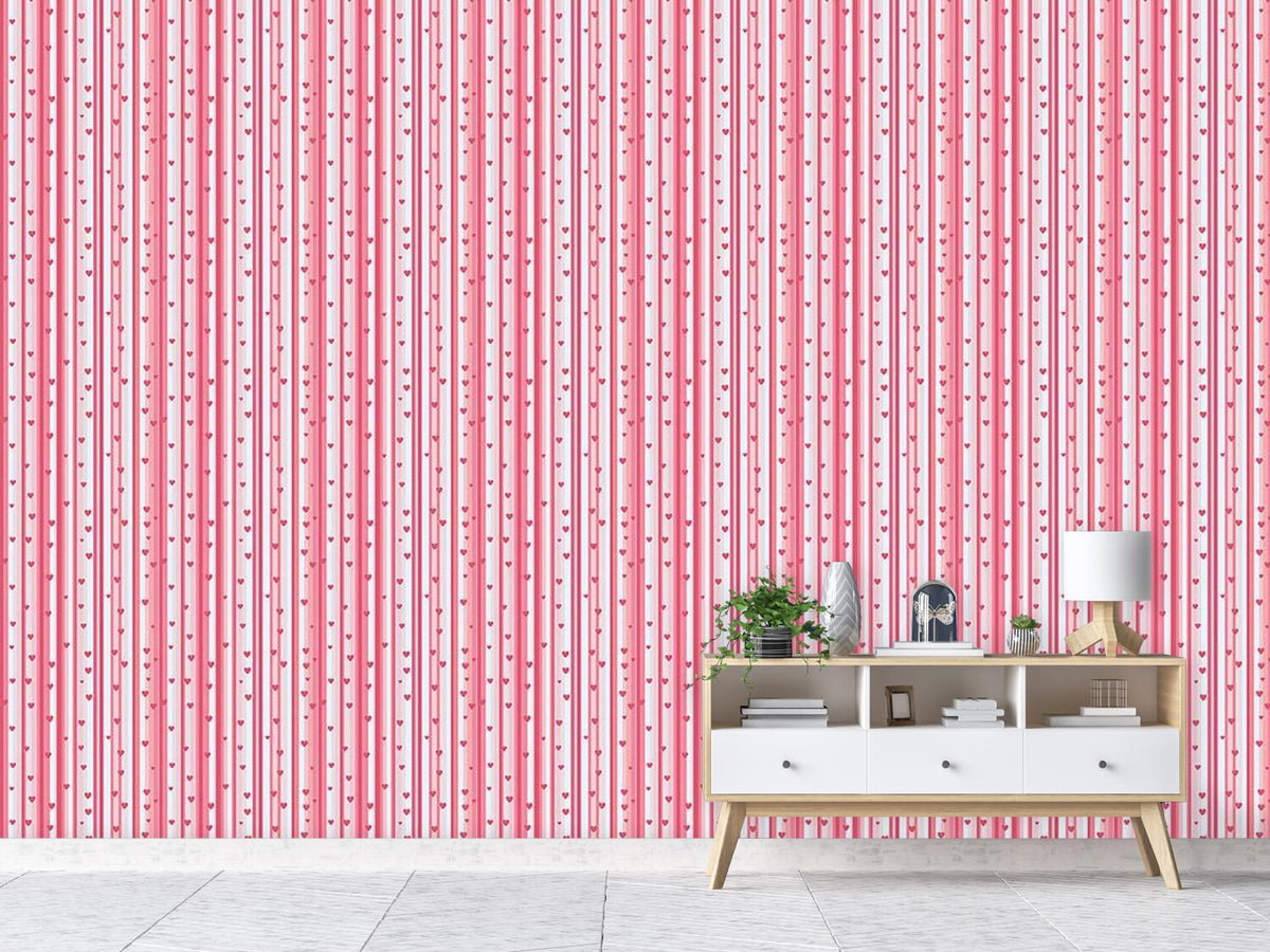 patterned-wallpaper-romantic-hearts-on-strips