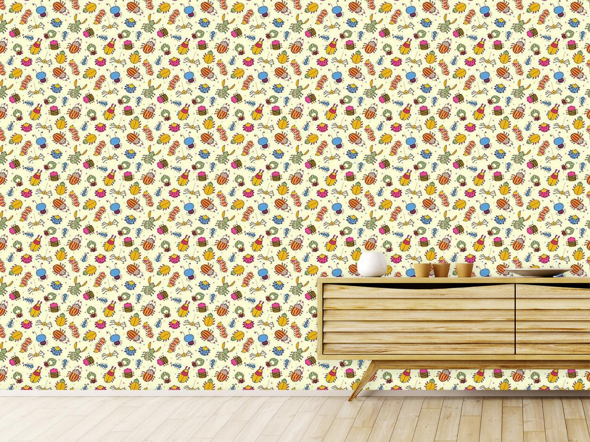 patterned-wallpaper-bug-friends