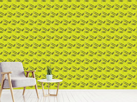 patterned-wallpaper-office-clips