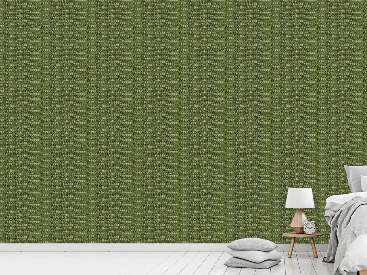 patterned-wallpaper-reptilio-green