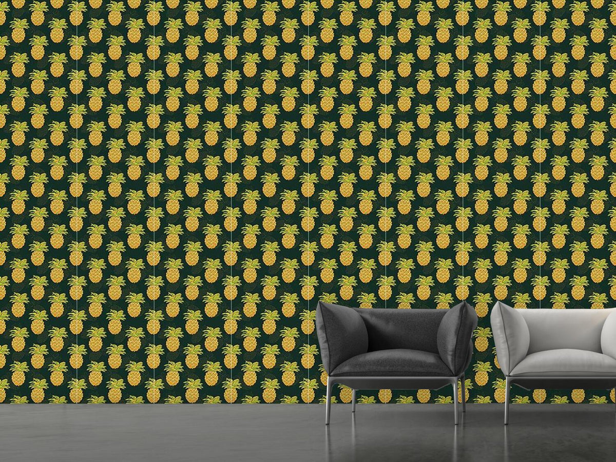 patterned-wallpaper-ripe-pineapples