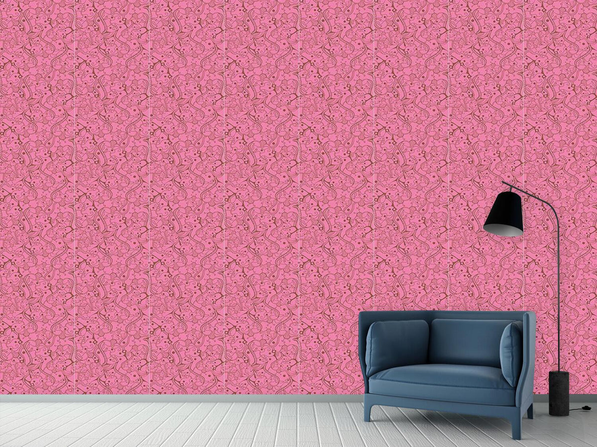 patterned-wallpaper-liaison-in-the-animal-kingdom