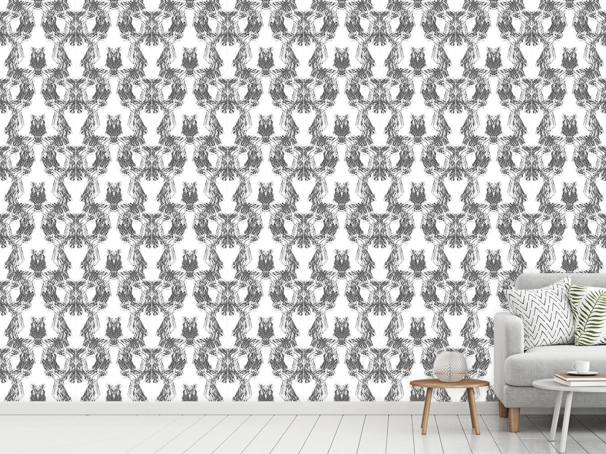 patterned-wallpaper-the-lady-wears-black