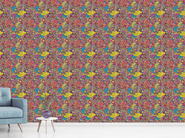 patterned-wallpaper-the-land-of-wild-fantasies