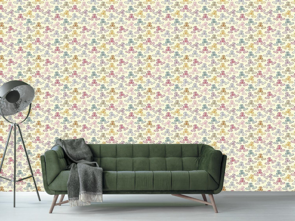 patterned-wallpaper-slip-knots